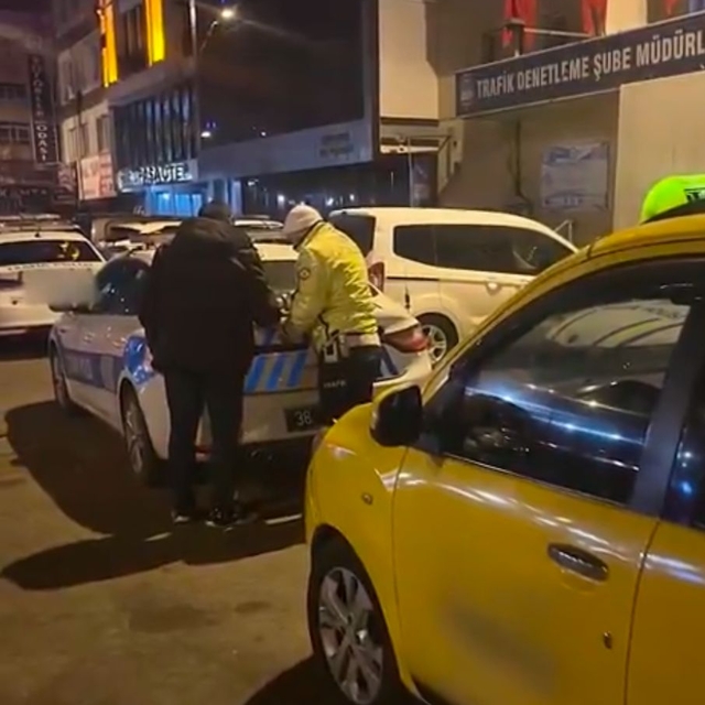 Kayseri'de ters yönde ilerleyen araç sürücüsüne 6 bin 439 lira ceza kesildi