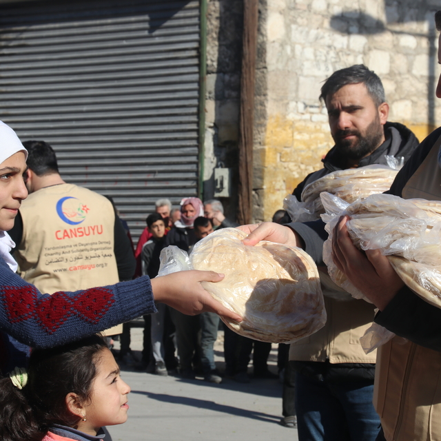 Cansuyu Derneği, Suriye'de insani yardım faaliyetlerini sürdürüyor