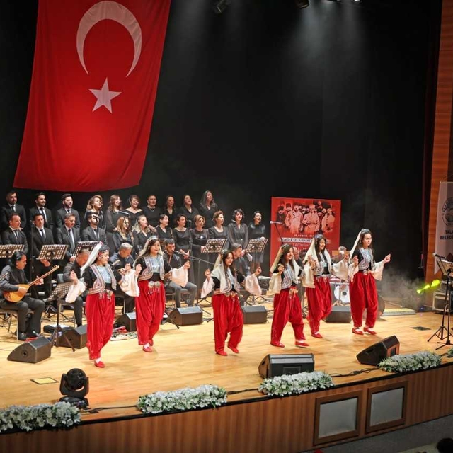 Atatürk'ün Kayseri'ye gelişinin 105. yılına özel konser verildi