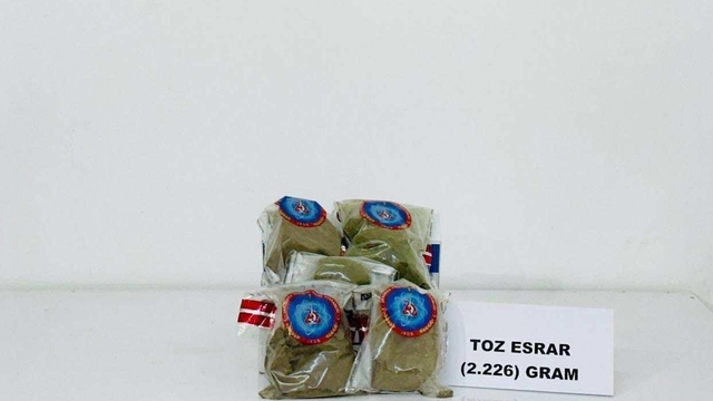 Bingöl'de 3 kilo 257 gram esrar ele geçirildi