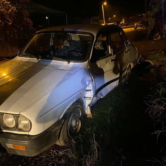 Aydın'da otomobille çarpışan motosikletteki 3 çocuk yaralandı