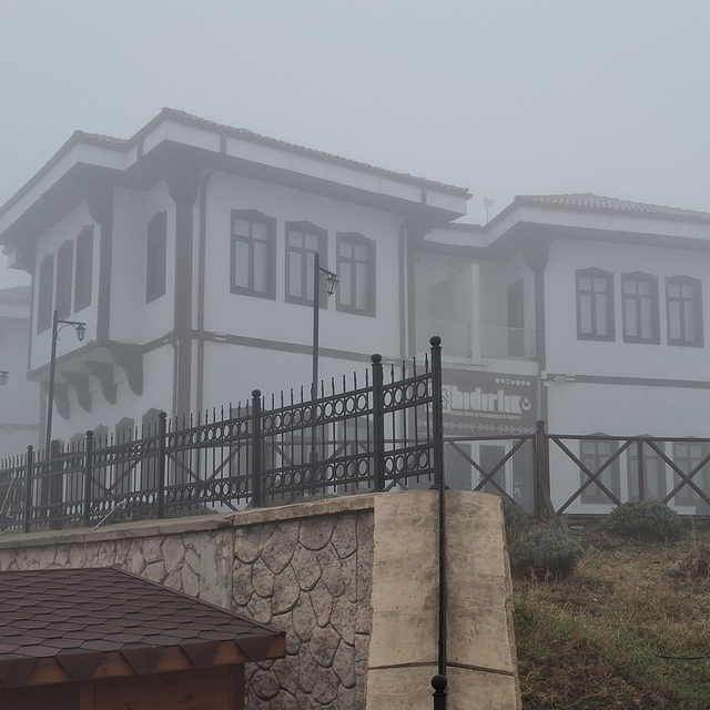 Beypazarı'nda sis etkili oldu