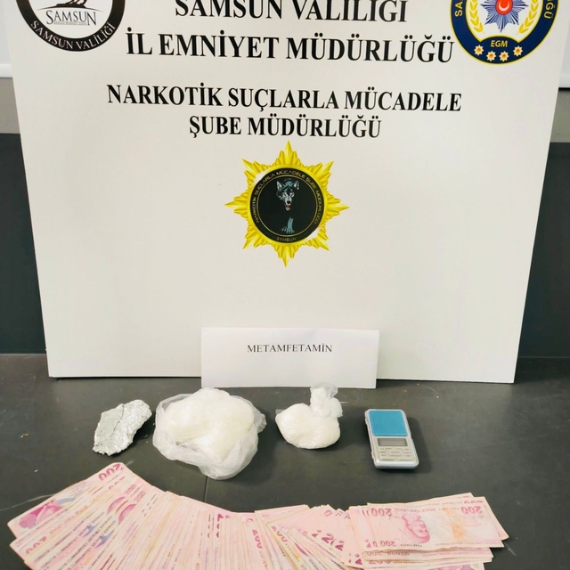 Samsun'da uyuşturucu operasyonlarında 3 zanlı yakalandı