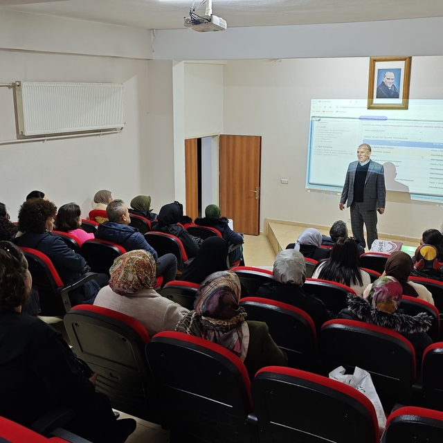 Niğde'de yöresel gıda ürünleri kursu açıldı