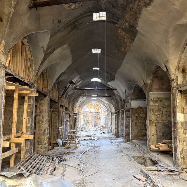 Kahramanmaraş'ta depremde ağır hasar alan Tarihi Kapalı Çarşı'nın restorasy...