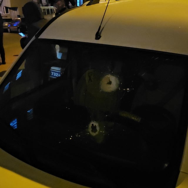 Çorum'da park halindeki 2 otomobile silahla ateş edildi