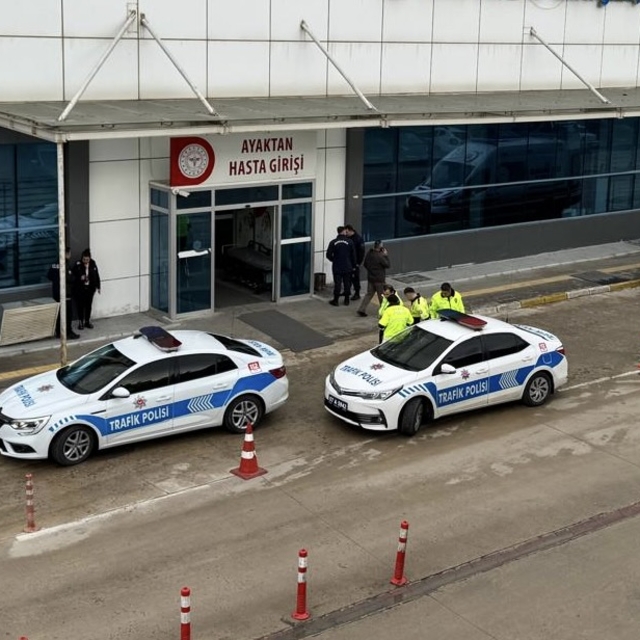 Sinop'ta iki ayrı trafik kazasında 2 kişi öldü, 1 kişi yaralandı