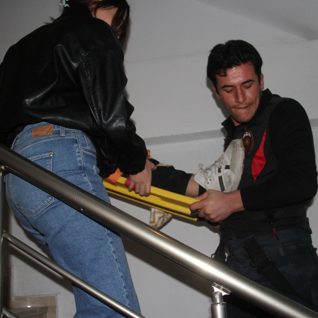 Konya'da yüksekten düşen çocuk yaralandı