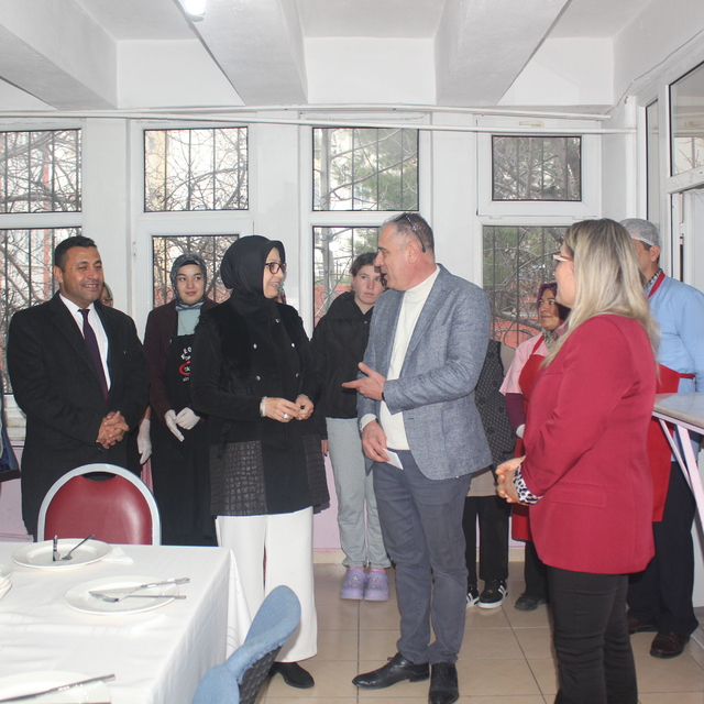 Mersin İl Milli Eğitim Müdürü Durmuş'tan, Gülnar Belediyesine ziyaret