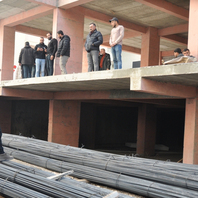 Mardin'de inşaattan düşen işçi öldü