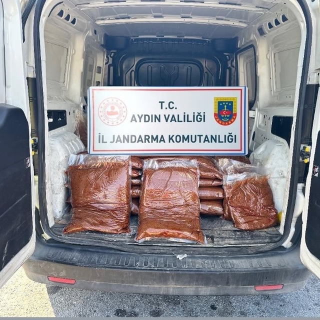 Aydın'da merdiven altı üretilen 410 kilogram çiğ köfteye el konuldu