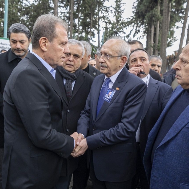 Eski CHP Genel Başkanı Kılıçdaroğlu, Mersin'de cenaze törenine katıldı