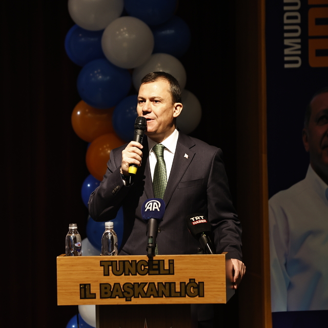 AK Parti'li Şahin, partisinin Tunceli 8. Olağan İl Kongresi'nde konuştu: