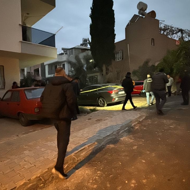 Mersin'de eski nişanlısını tabancayla öldüren kişi intihar etti