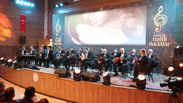 Şanlıurfa'da Haliliye'den Halili Sadalar albüm lansmanı yapıldı