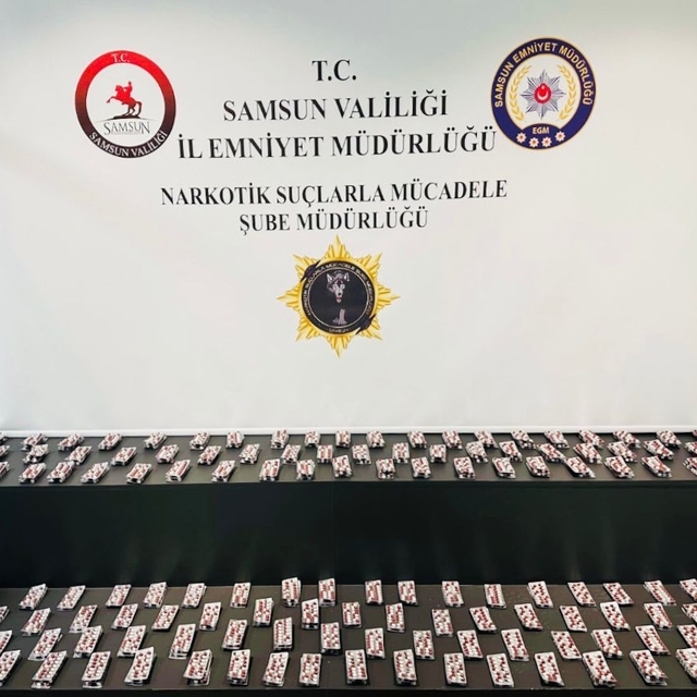 Samsun'da 5 bin 320 sentetik ecza ele geçirildi