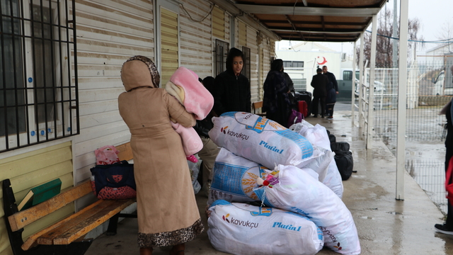 Türkiye'deki Suriyelilerin Kilis'ten ülkelerine dönüşü sürüyor