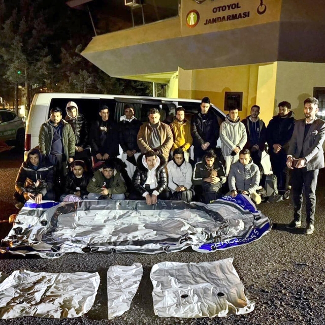 Tekirdağ'da 17 kaçak göçmen yakalandı