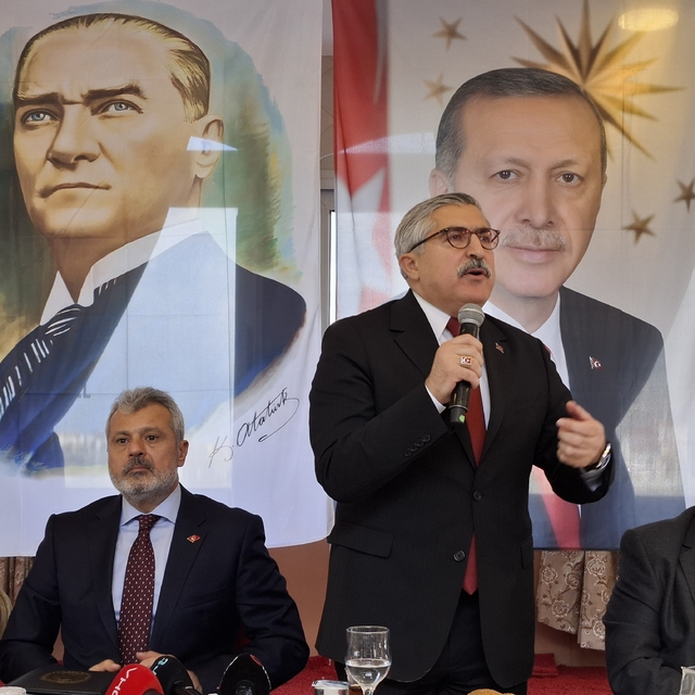 Hatay'da Alevi kanaat önderleri, birlik ve beraberlik yemeğinde buluştu