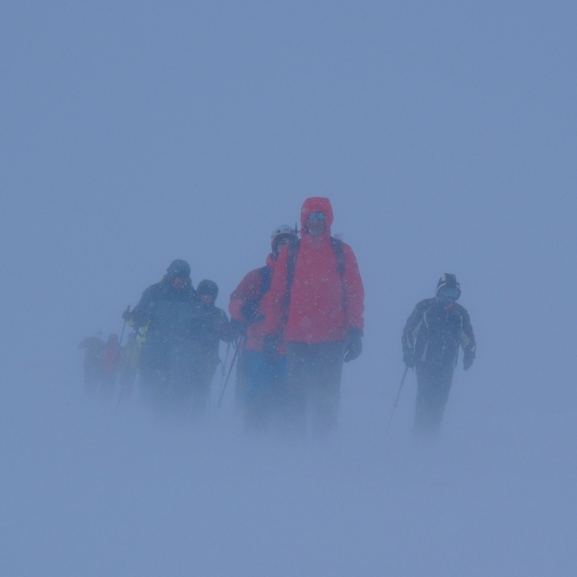Sarıkamış şehitlerini anmak için Allahuekber Dağı'na tırmandılar