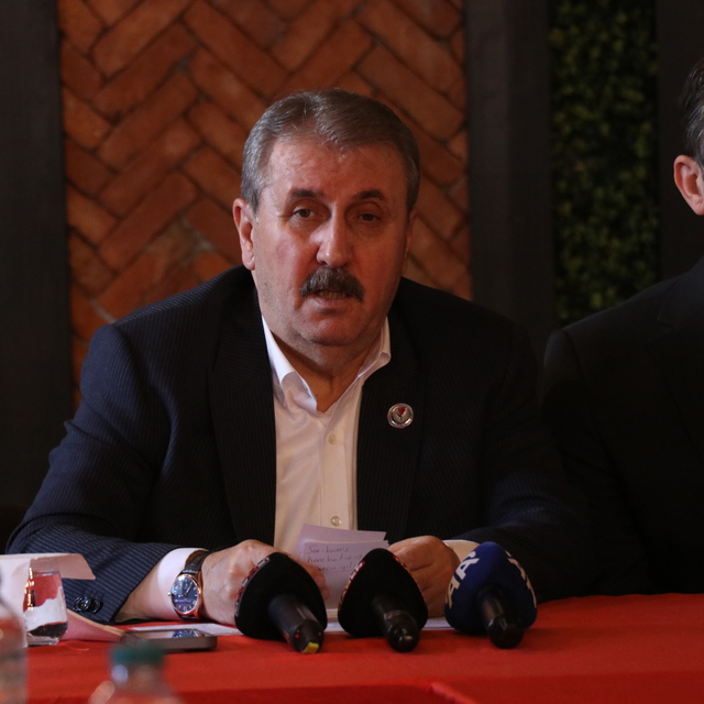 BBP Genel Başkanı Destici, partisinin Karadeniz Çalıştayı'nın kapanış progr...