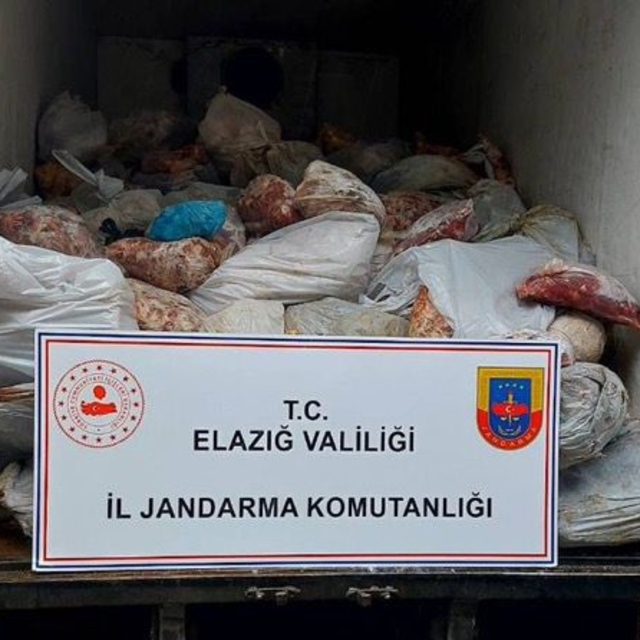 Elazığ'da 5 ton 880 kilogram kaçak et ele geçirildi