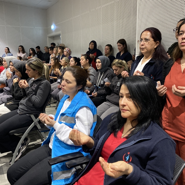 Mersin'de tabancayla öldürülen hemşire çalıştığı hastanede anıldı