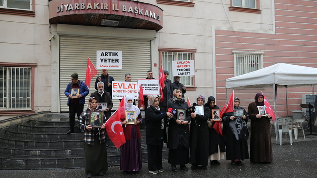 Diyarbakır anneleri evlat nöbetini kararlılıkla sürdürüyor