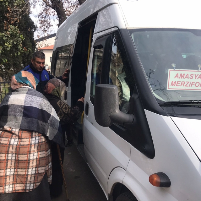 Amasya'da zabıtadan dilenci operasyonu