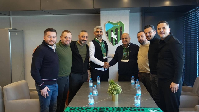 Kocaelispor'un yeni teknik direktörü İsmet Taşdemir oldu