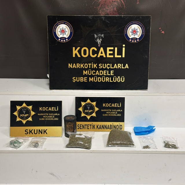 Kocaeli'de uyuşturucu operasyonunda 5 zanlı tutuklandı