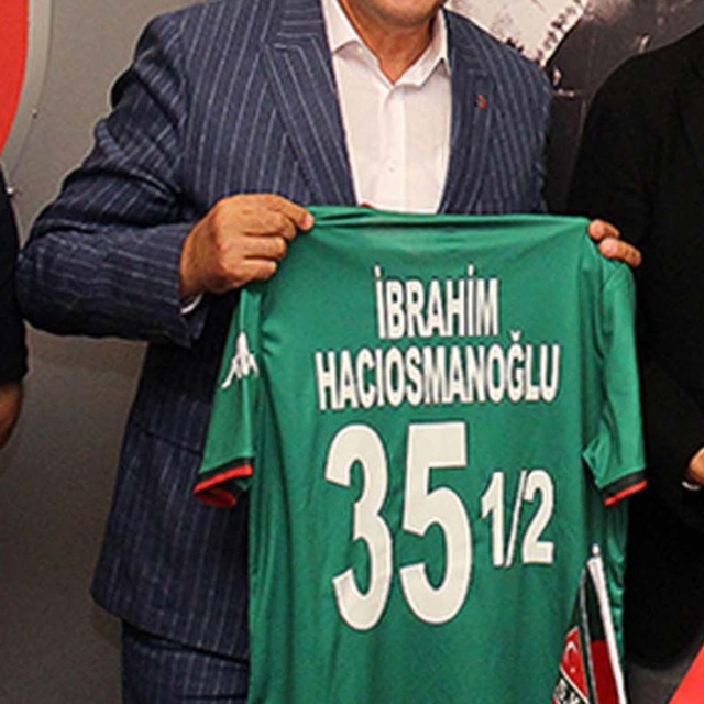 Karşıyaka'da Mehmet Karal tek aday