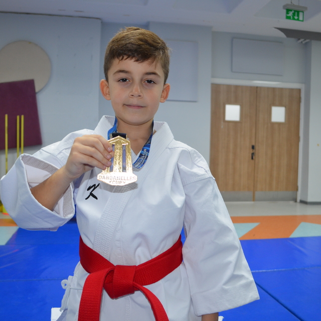 Minik karateci, olimpiyat madalyalı Eray Şamdan'ın izinden gitmek istiyor