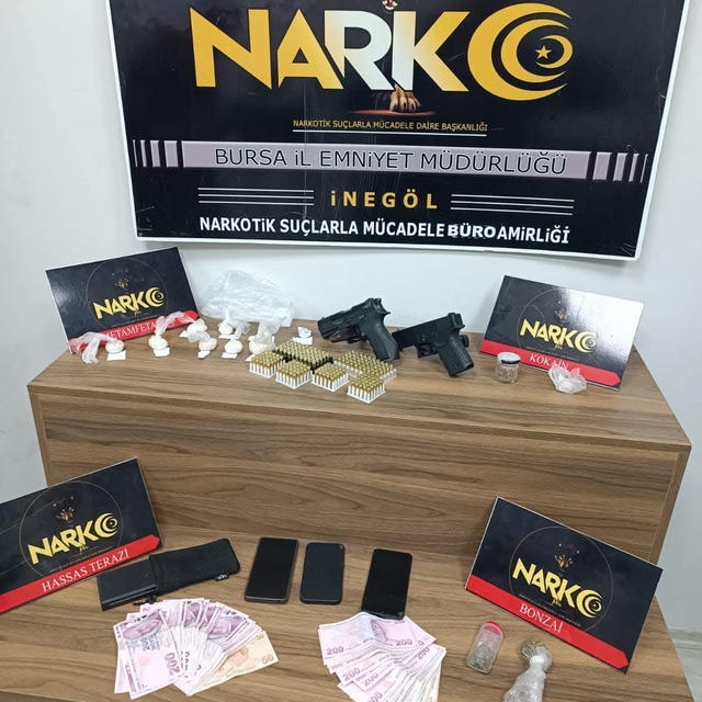 Bursa'da uyuşturucu operasyonu: 3 gözaltı