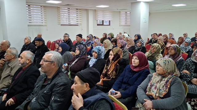 Beypazarı'ndan umreye gideceklere yönelik seminer düzenlendi