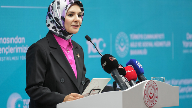 Bakan Göktaş, devlet korumasında yetişen gençlerin kamu kurumlarına atanması töreninde konuştu: