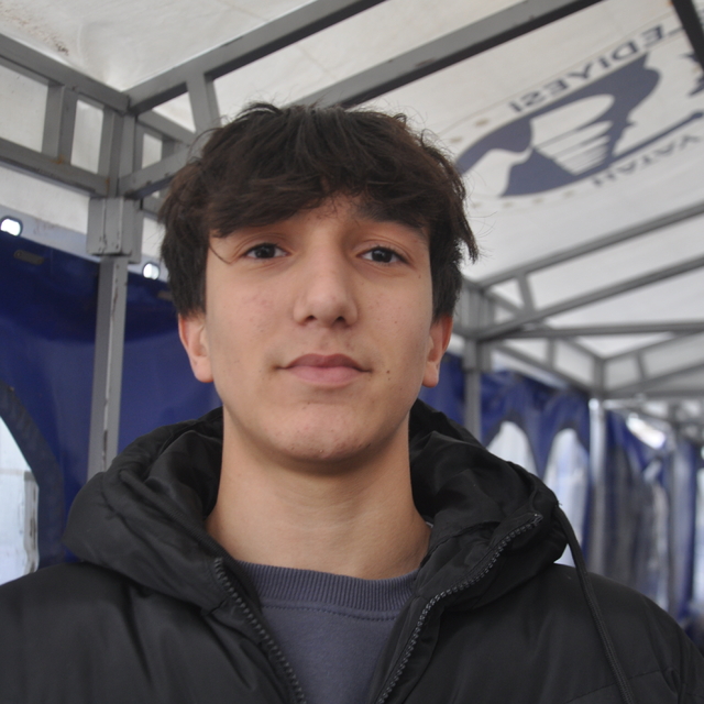 Türkiye'de kuaförlüğü öğrenen Ahmed: Şam'da salon açmak istiyorum