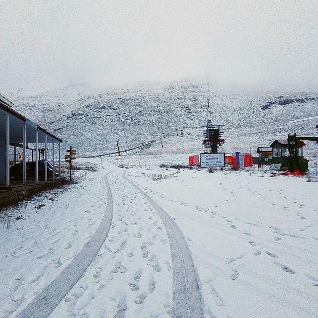 Antalya'nın yüksek kesimlerinde kar yağışı başladı