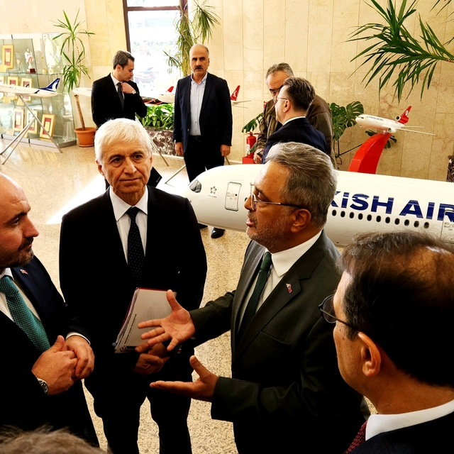 AK Parti İl Başkanı Albayrak'tan THY Yönetim Kurulu ve İcra Komitesi Başkan...