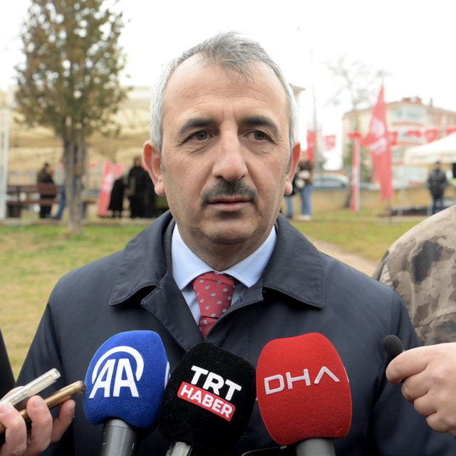 Edirne'de otopark vasfı taşımamasına rağmen bu hizmeti veren alanlar kapatı...