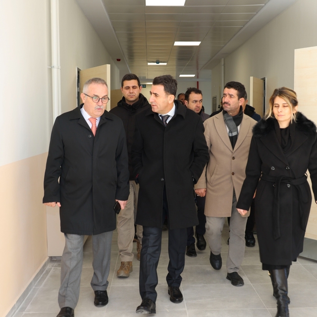 Bilecik Valisi Aygöl, ortaokul inşaatını inceledi