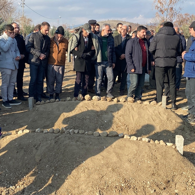 Bingöl'de yolcu otobüsü devrildi; yeni atanan doktor ve eşi öldü, 17 yaralı...