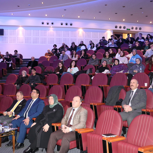 Erzurum'da "Eğitim ve Bilişim" paneli düzenlendi