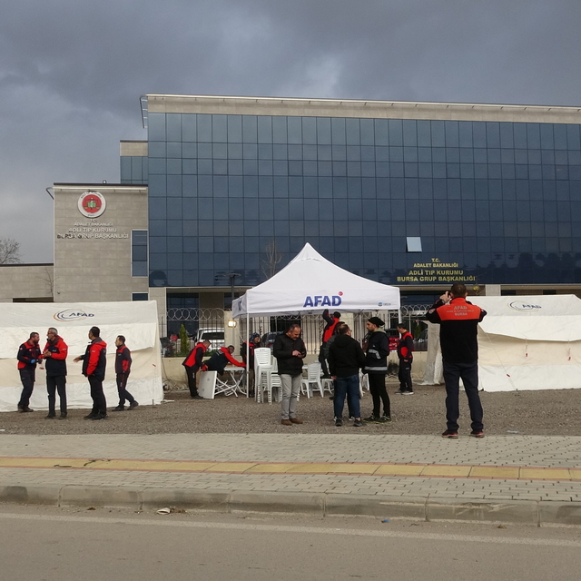 Balıkesir'de mühimmat fabrikasında patlama; 12 ölü, 5 yaralı (12)