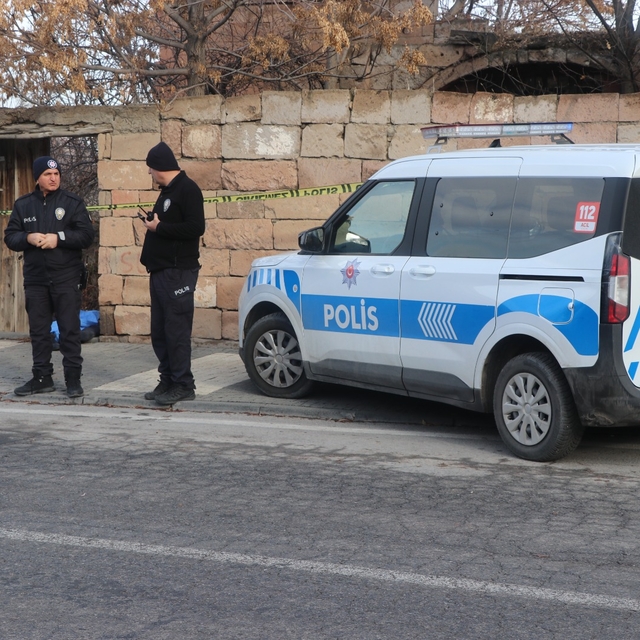 Kayseri'de yaşlı adam sokakta ölü bulundu