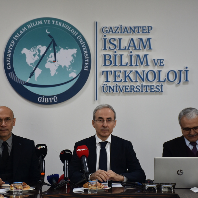 GİBTÜ Rektörü Prof. Dr. Demir, üniversitedeki çalışmaları anlattı