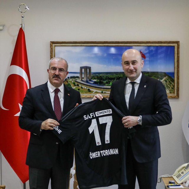 Beşiktaş Kulübü Başkanı Yücel'den Çanakkale Valisi Toraman'a ziyaret