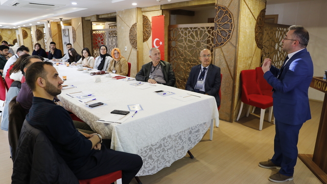 Samsun'da yüksek lisans ile doktora öğrencilerine taşkın ve coğrafi bilgi sistemi eğitimi verildi