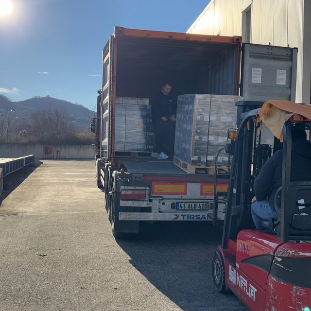 Ordu'dan İngiltere'ye 10 ton bal ihraç edildi