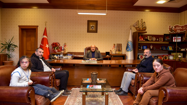 Özel çocuklardan Taşköprü Belediye Başkanı Arslan'a ziyaret